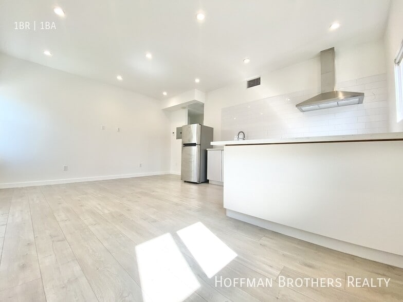 Building Photo - 2510 London St