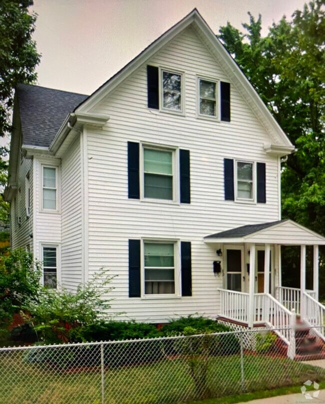 Building Photo - 89 Butler St
