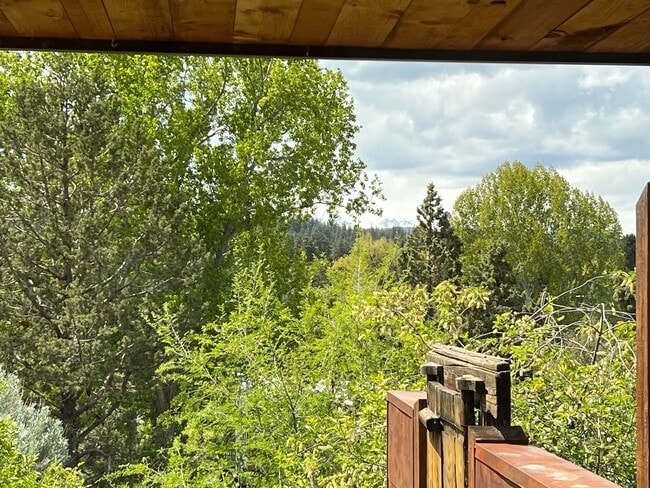 Building Photo - Live Sustainably with Mountain Views at De...