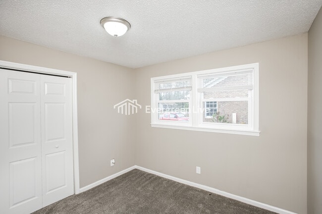 Building Photo - 109 Duchess Trail