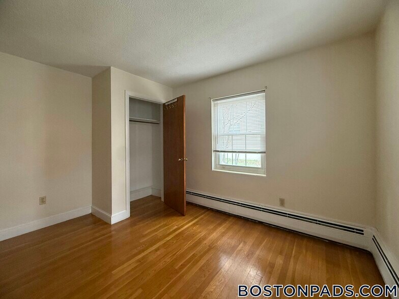 Building Photo - 11 Brattle St