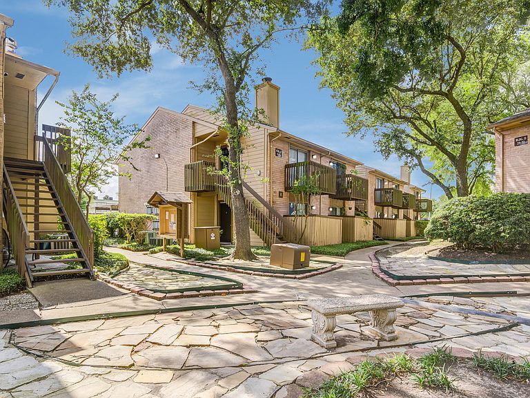 Building Photo - Berry Creek Condominiums