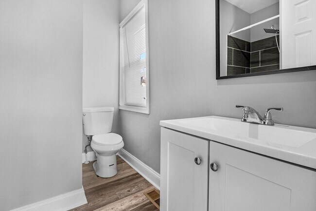 Building Photo - Coming SOON - PIGTOWN 2 Bedroom 2 Bathroom...