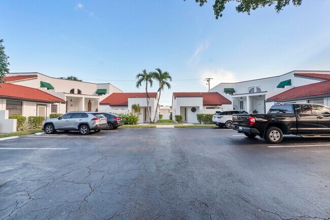 Building Photo - 273 NW 36th Ave