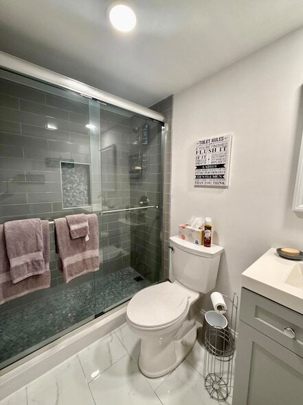 Building Photo - 106 Piedmont Way