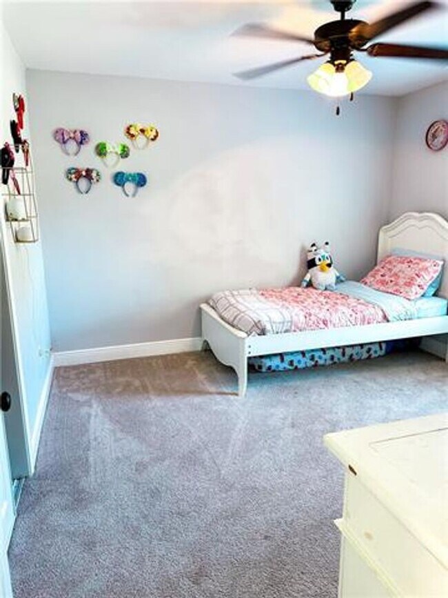 Building Photo - 107 Norfolk Ct