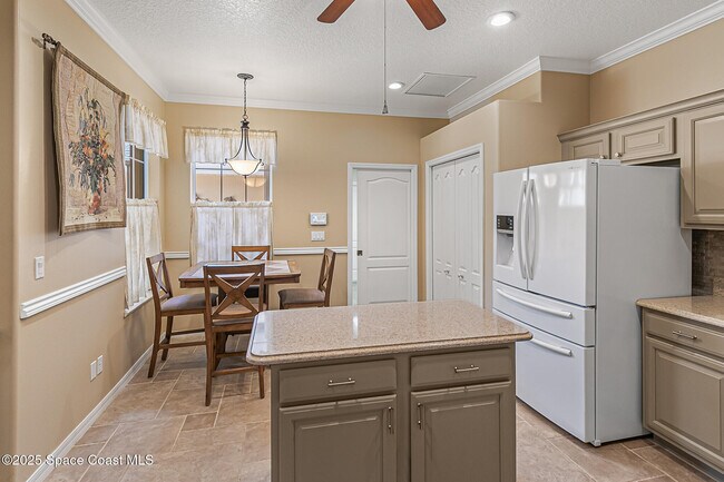 Building Photo - 4331 Aberdeen Cir