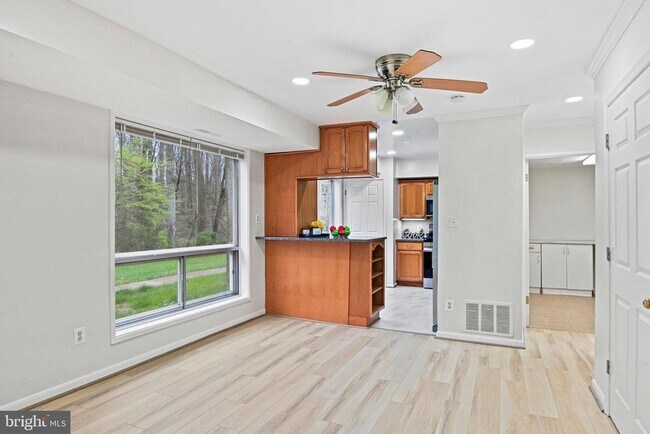 Building Photo - 10109 Fair Wds Dr
