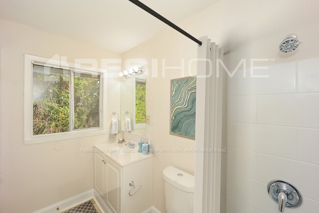 Building Photo - 6790 Gillis Ct