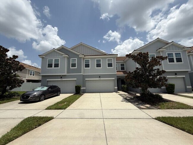 Building Photo - Nice 3/2.5 Two Story Condo in East Orlando!