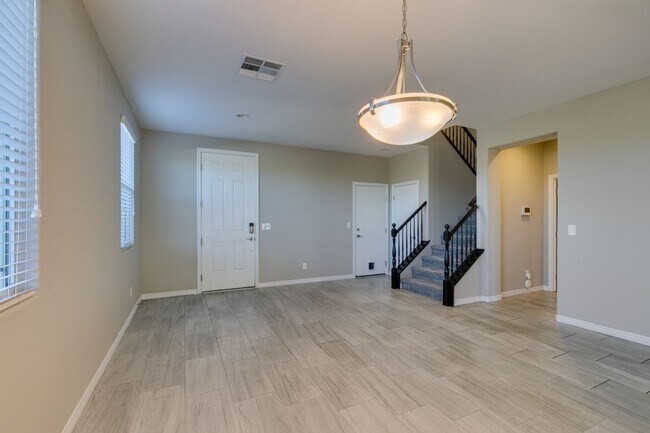 Building Photo - Beautiful Next-Gen Home with Private Entry Suite & Spacious Backyard