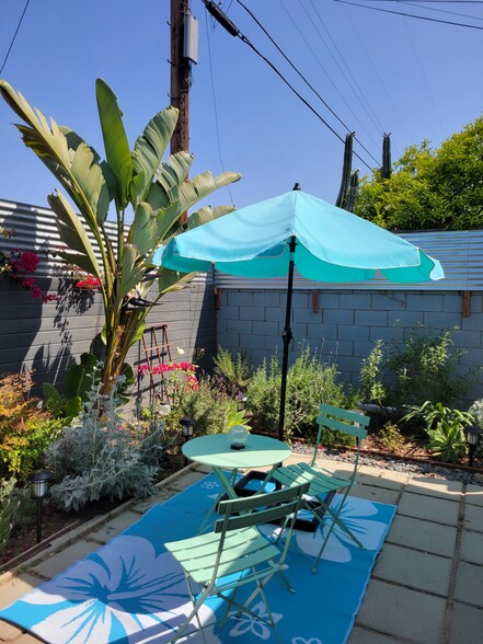 Private patio - 7872 Truxton Ave