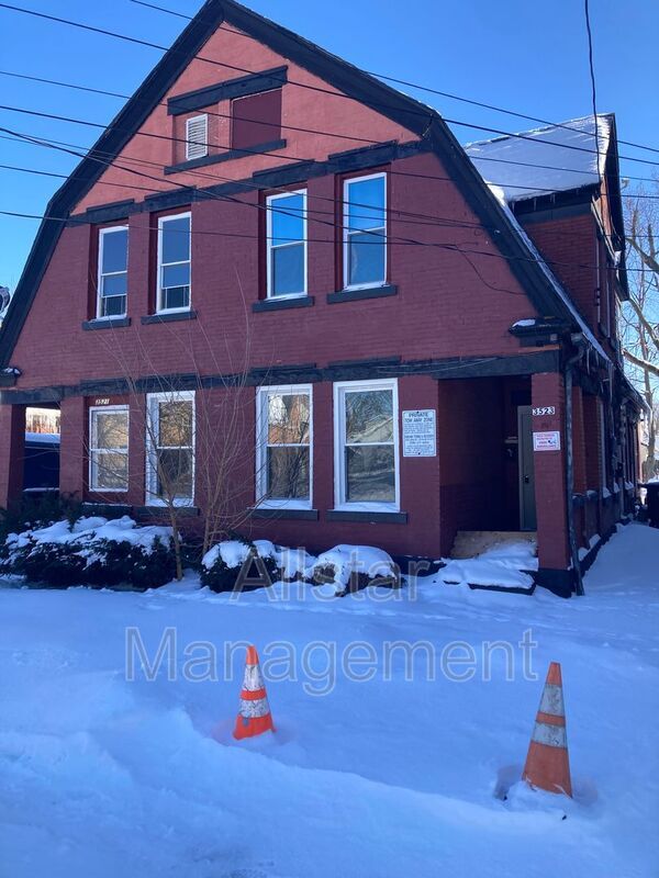 Building Photo - 3521 W 58th St