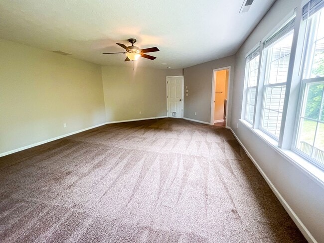 Building Photo - 10640 Northern Dancer Dr