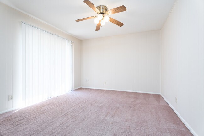 Building Photo - 2248 Boarman Dr