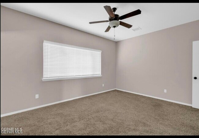 Building Photo - 11041 Gem Valley Rd