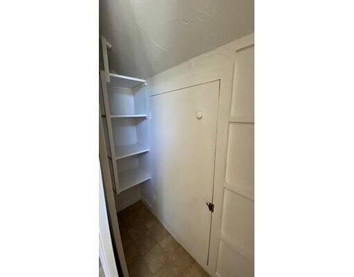 Building Photo - 205 Lake St