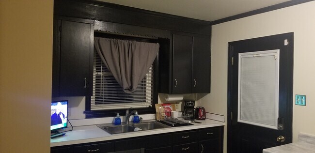 kitchen - 3136 N 5th St