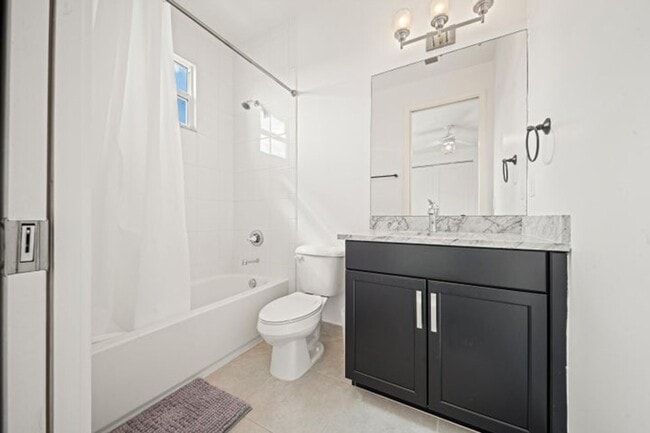 Building Photo - 9841 Salty Bay Dr