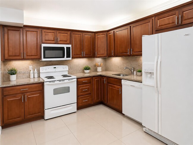 Building Photo - 2401 S Ocean Dr