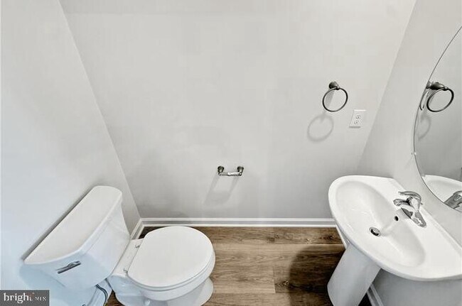 Building Photo - 1181 Martin Rd