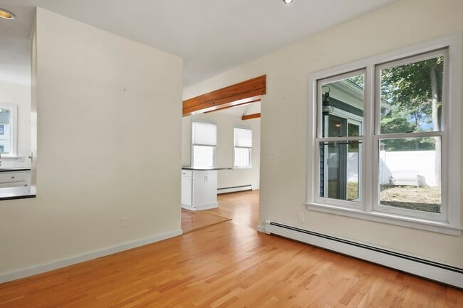Building Photo - 12 Moulton St