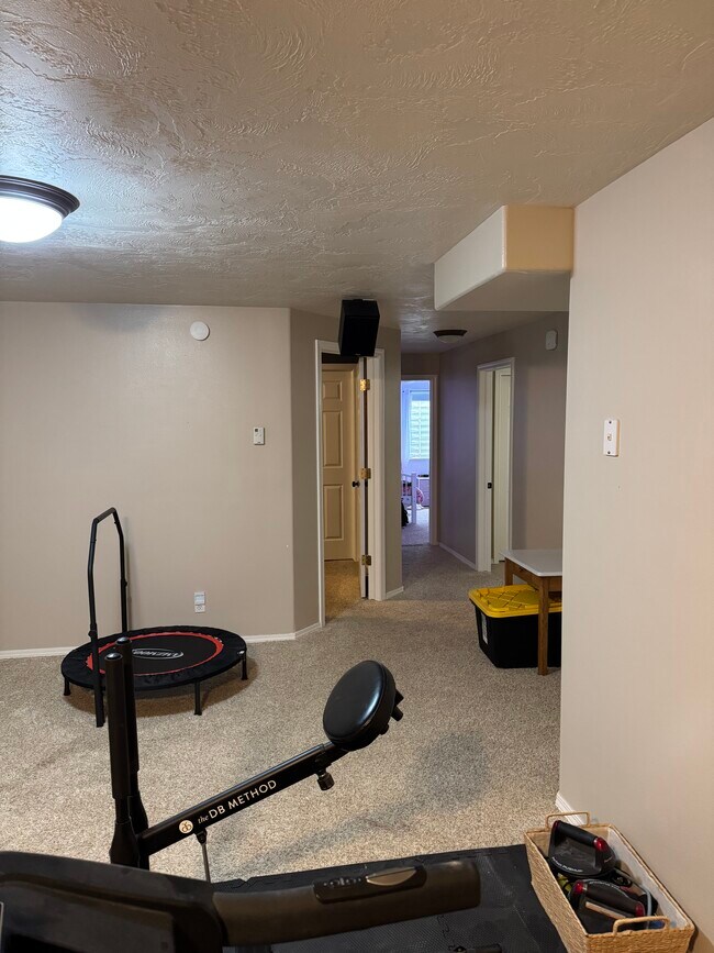 Building Photo - 4301 E Nibley Cir