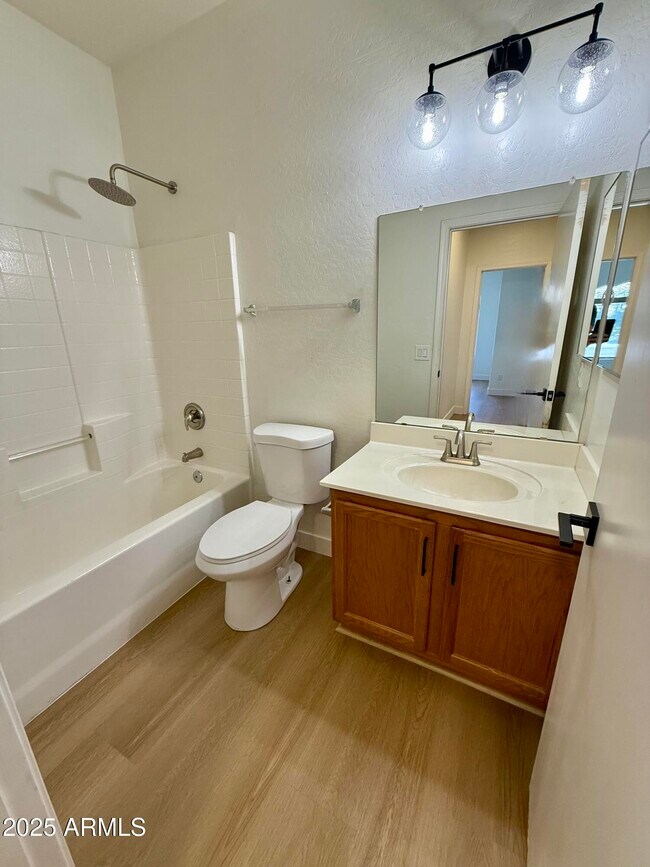 Building Photo - 21143 E Roundup Way