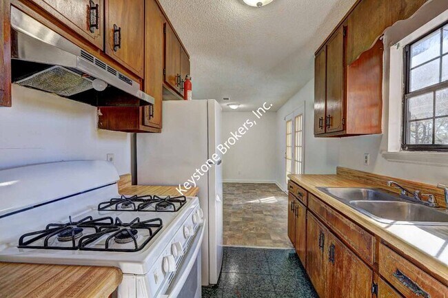 Building Photo - 4120 Elizabeth Ct