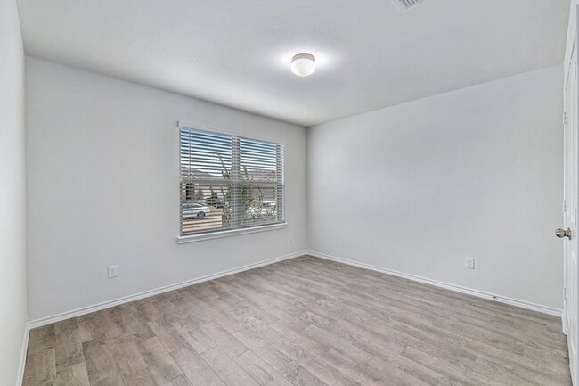 Building Photo - 4317 Cordata Dr