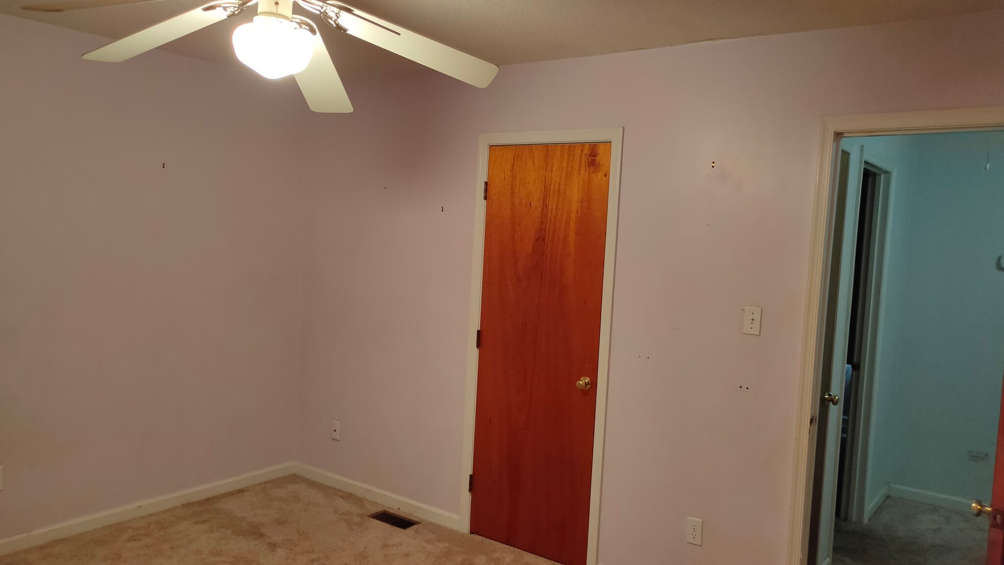 Building Photo - 203 Heidinger Dr