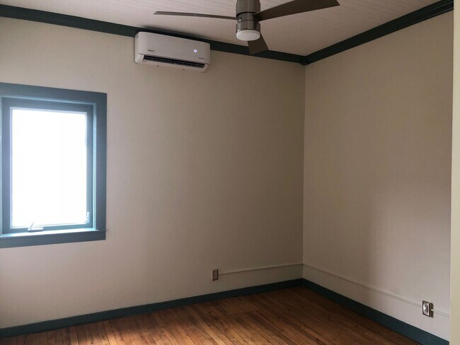 Building Photo - White Sulphur, LLC 171
