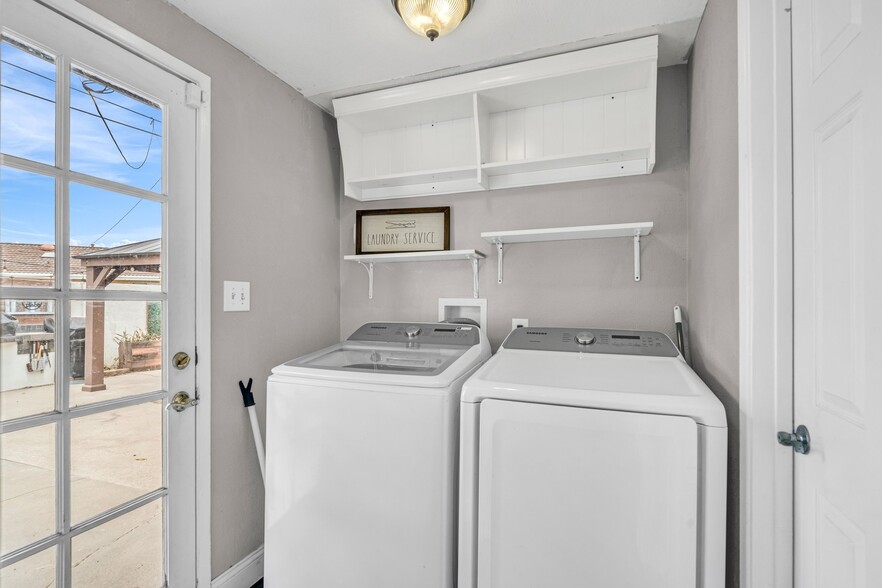 Washer and Dryer - 1880 N Greengrove St