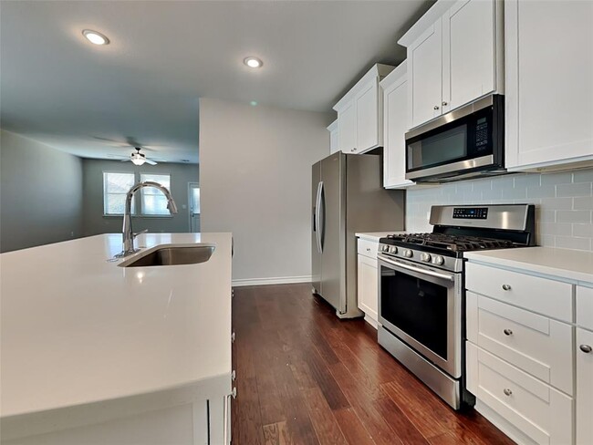 Building Photo - 142 Yellowbark St