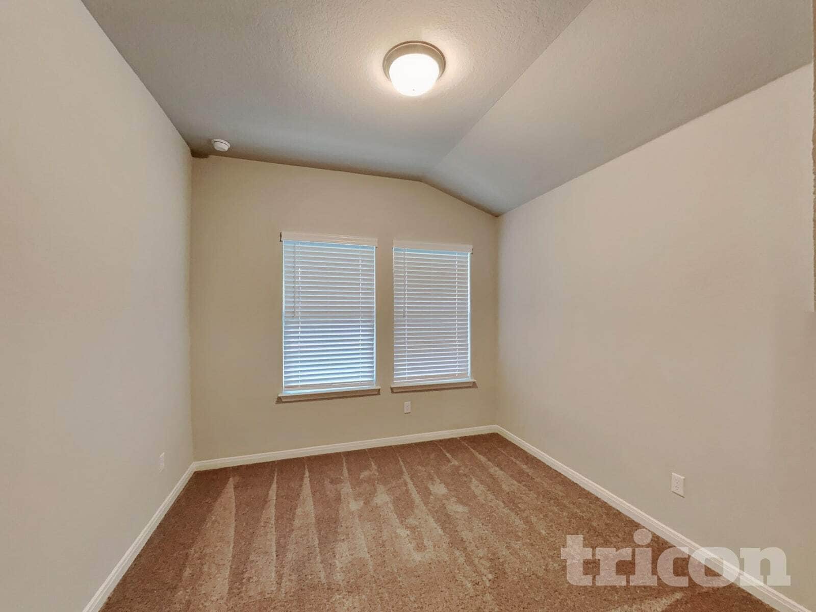 Building Photo - 13618 Paxton Blvd