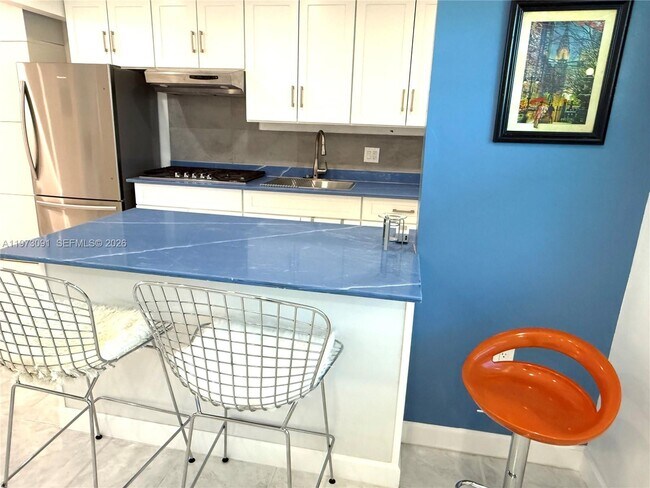 Building Photo - 160 NE 203rd Terrace