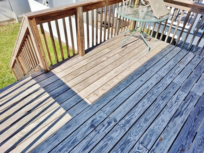 Building Photo - 3 Bed / 2-1/2 Bath Single Family Home