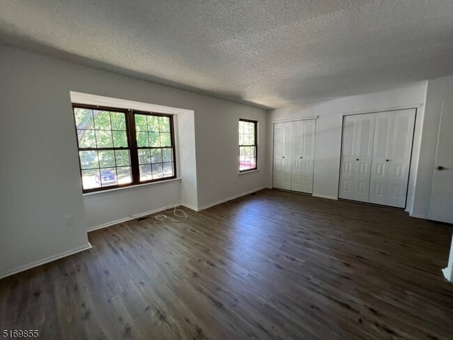Building Photo - 67 Woodward Ln