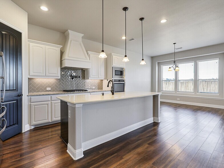 Building Photo - 2618 Thayne Dr