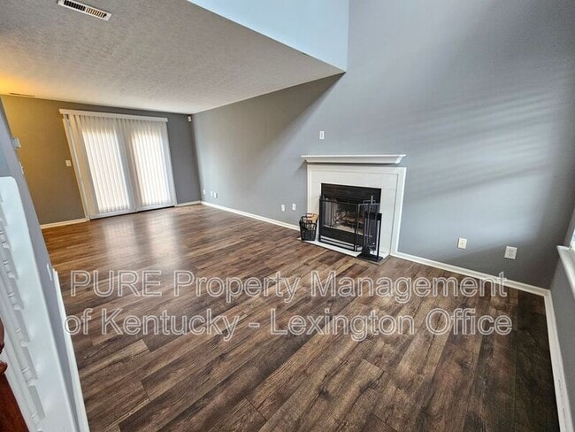 Building Photo - 353 Lucille Dr