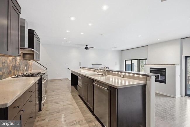 Building Photo - 118 Bancroft Mills Rd