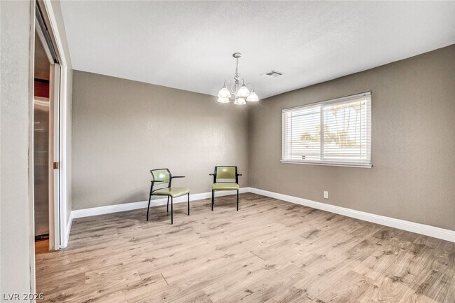 Building Photo - 4367 S Mojave Rd