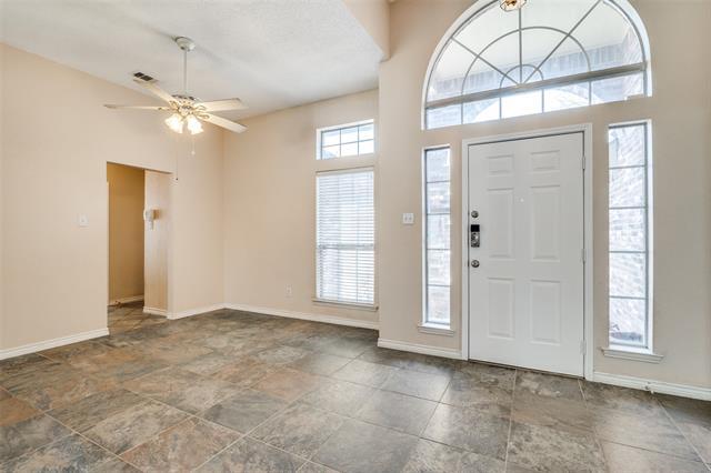 Building Photo - 3729 Sycamore Ln