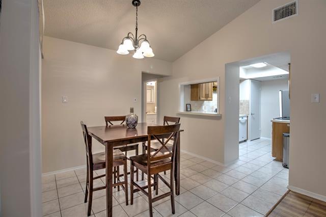 Building Photo - 2918 Nova Dr