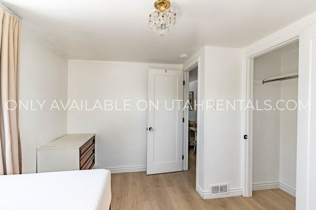 Building Photo - 537 E 200 N