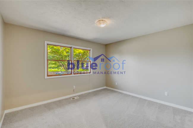 Building Photo - 27827 SW Grahams Ferry Rd