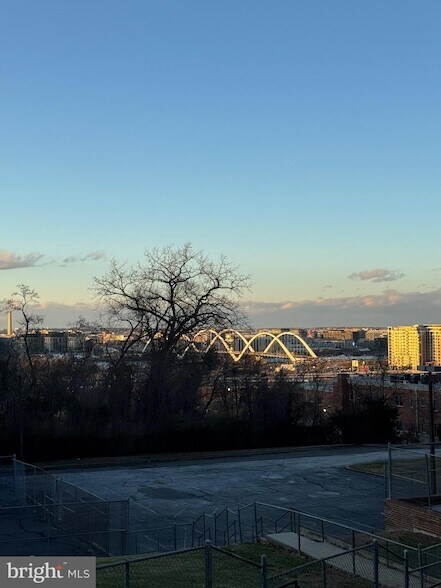 Building Photo - 2655 Birney Pl SE