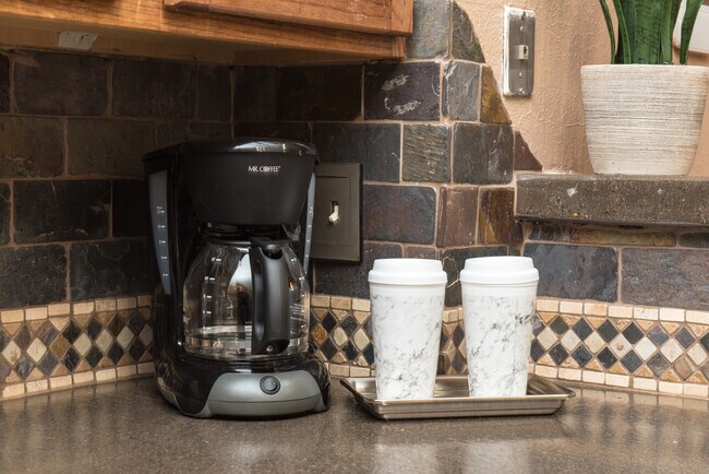 Building Photo - 20415 Linden Tree Dr