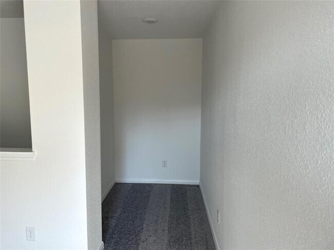 Building Photo - 12962 Sorrento Bay Dr