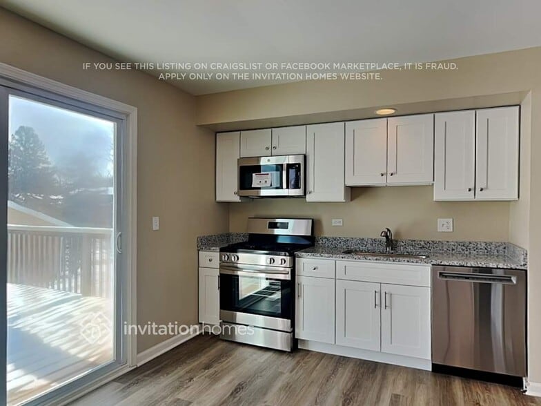 Building Photo - 640 N Ashbury Ave